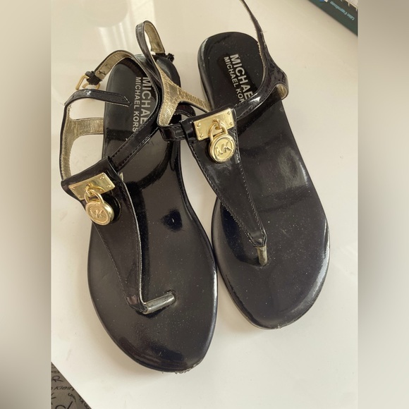 MICHEAL KORS kid’s sandals - Picture 3 of 3